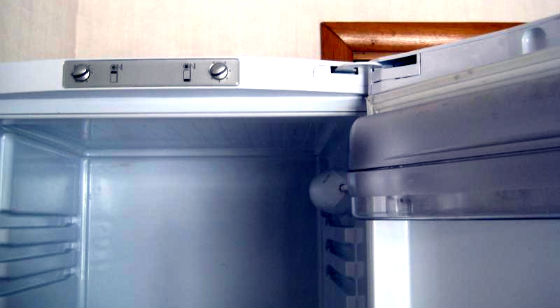 Перевесить двери холодильника в Юбилейном | Вызов мастера по холодильникам на дом